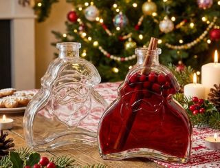 🎅 Náš Santa letos nenosí dárky… ale je dárek 😉. Stačí ho jen naplnit tím správným obsahem 🍷. Tento Santa totiž nechodí...